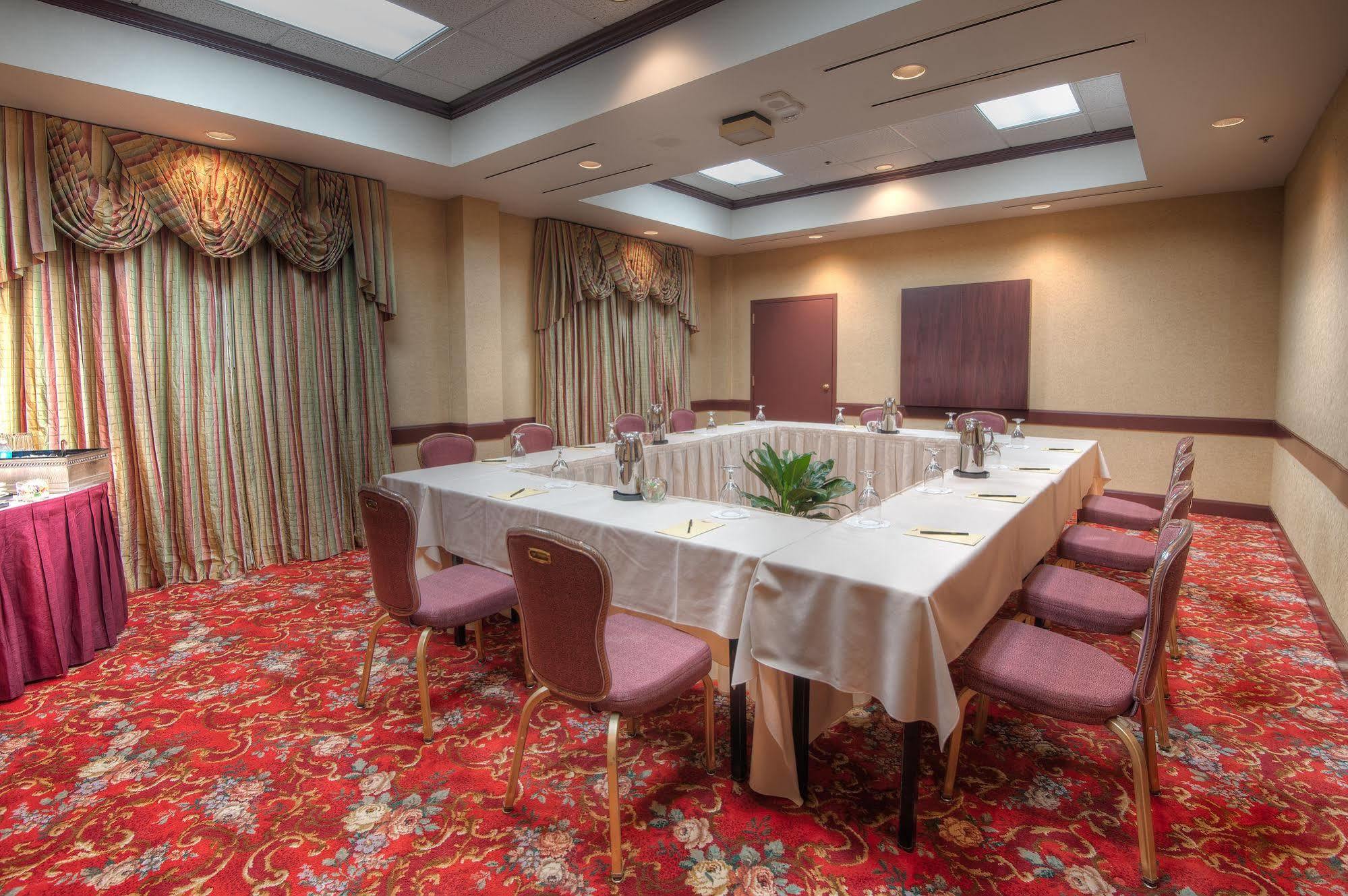 Mcm Elegante Hotel&suites – Hotel 3*